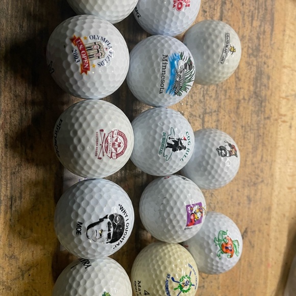 Golf ball collection. 
25 Pc collectible golf balls with clubs logos - Picture 11 of 15